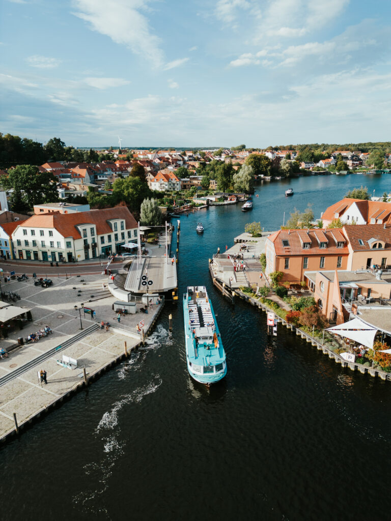 Malchow Blick von oben Drehbrücke