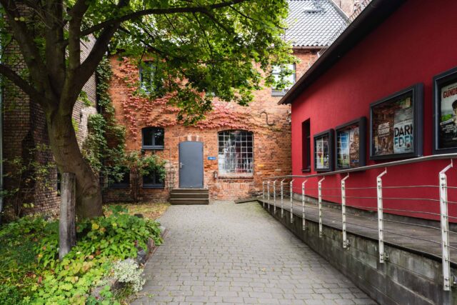 Alte Kachelofenfabrik (Restaurant, Galerie , Kultur & Hotel)